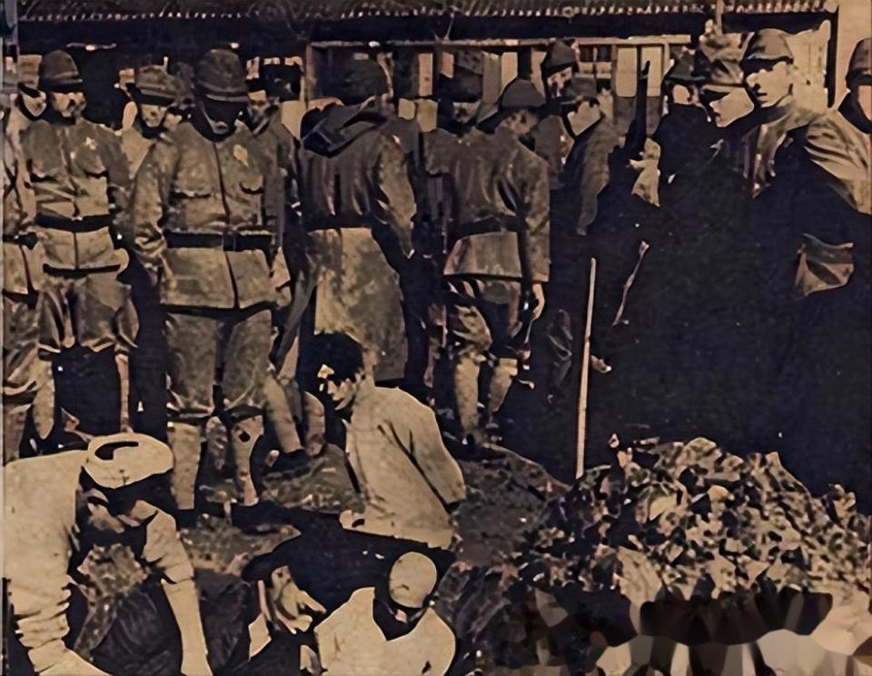 中间, 是我错了, 着右翼话术