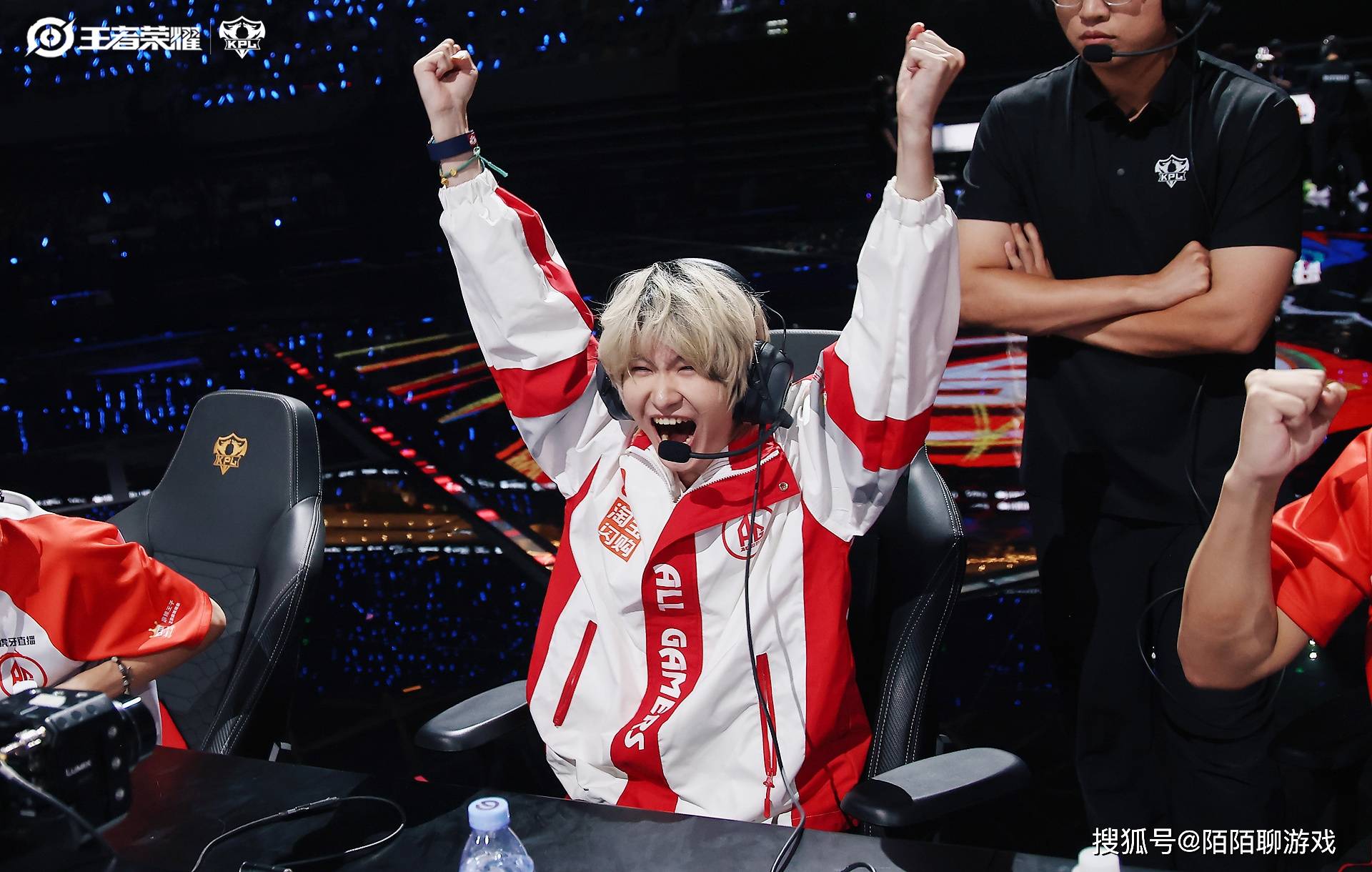 山海炽霜斩, 视野开兰陵