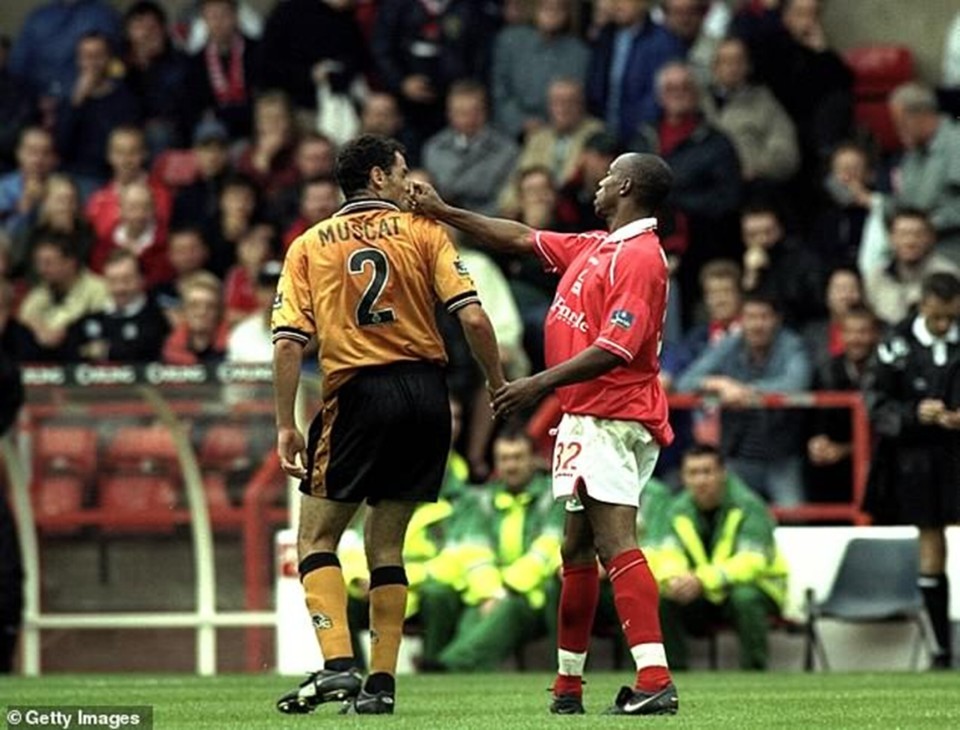 淡无奇, 队友道格