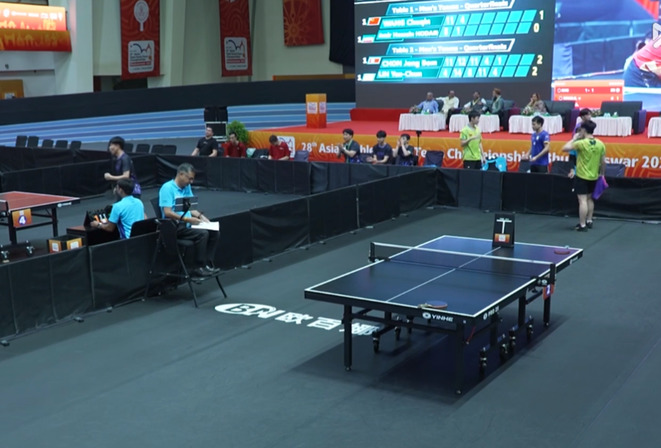 岁非常年轻, 本场双方鏖 岁非常年轻, 本场双方鏖